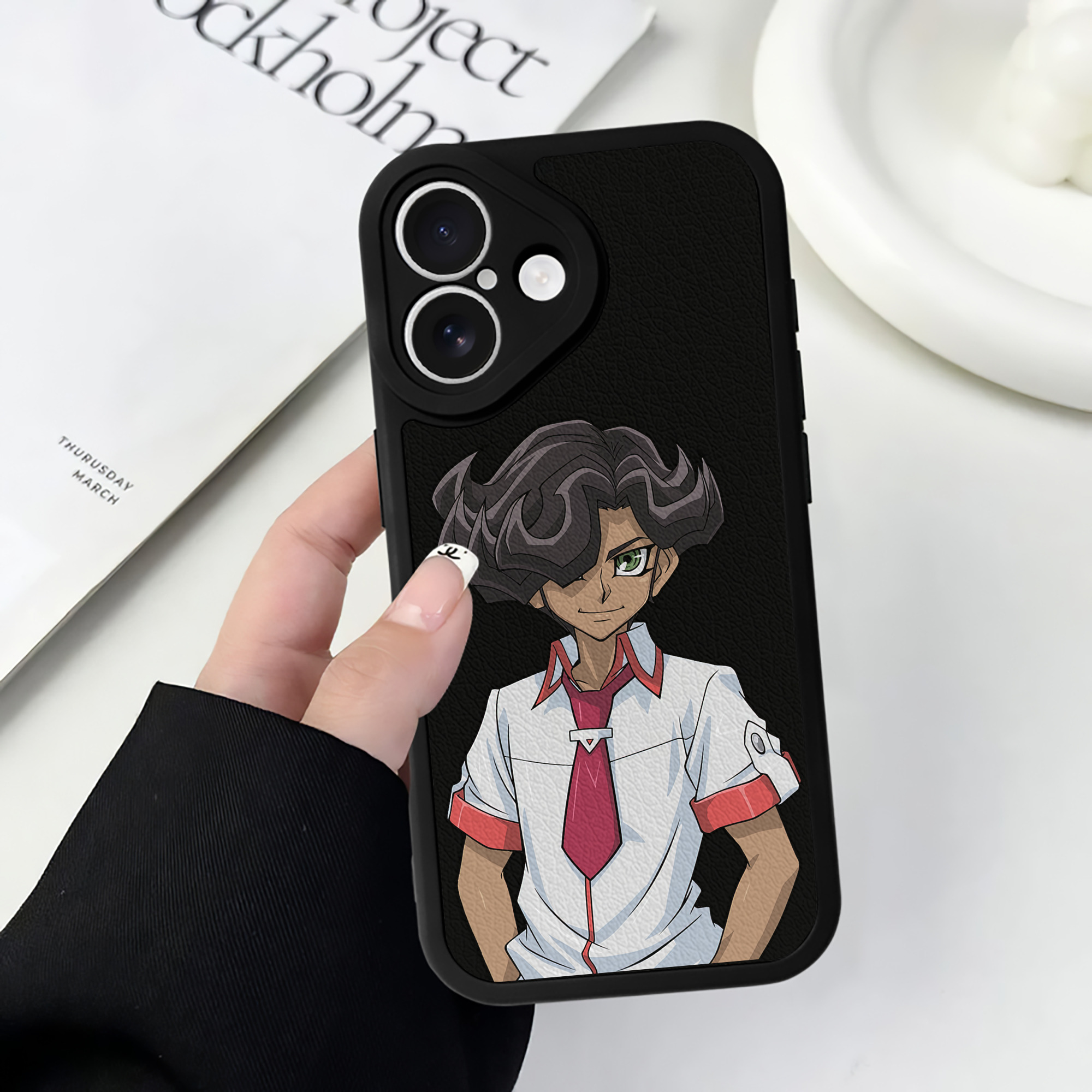 遊☆戯☆王 Yu-Gi-Oh! 【iPhone 16シリーズ対応】シリコンスマホケース（レザー調） 材質：シリコン